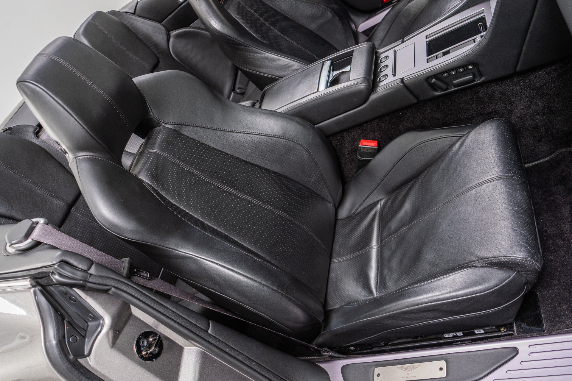 Used 2008 Aston Martin DB9 Volante RWD image 24