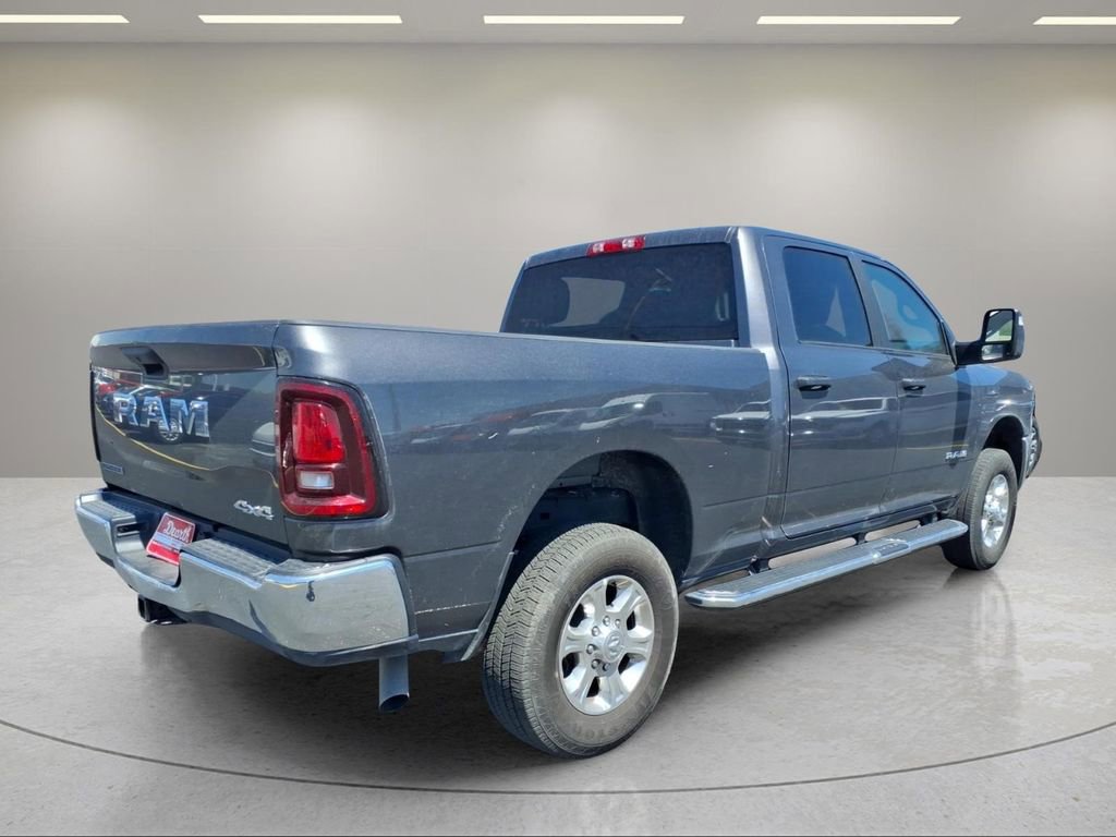 Used 2025 RAM 2500 Big Horn AWD/4WD image 3