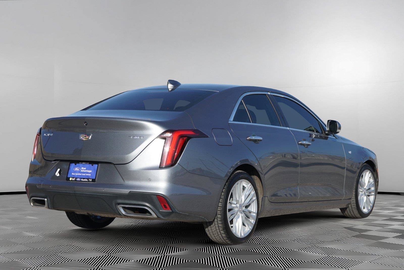 Used 2022 Cadillac CT4 Premium Luxury RWD image 5