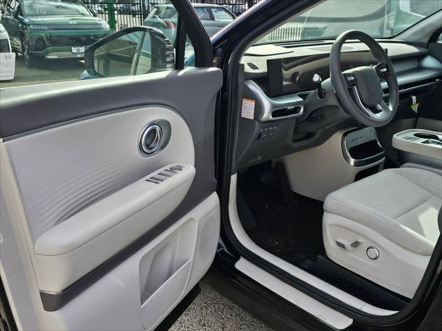 New 2026 Hyundai Ioniq 9 SE AWD/4WD image 17