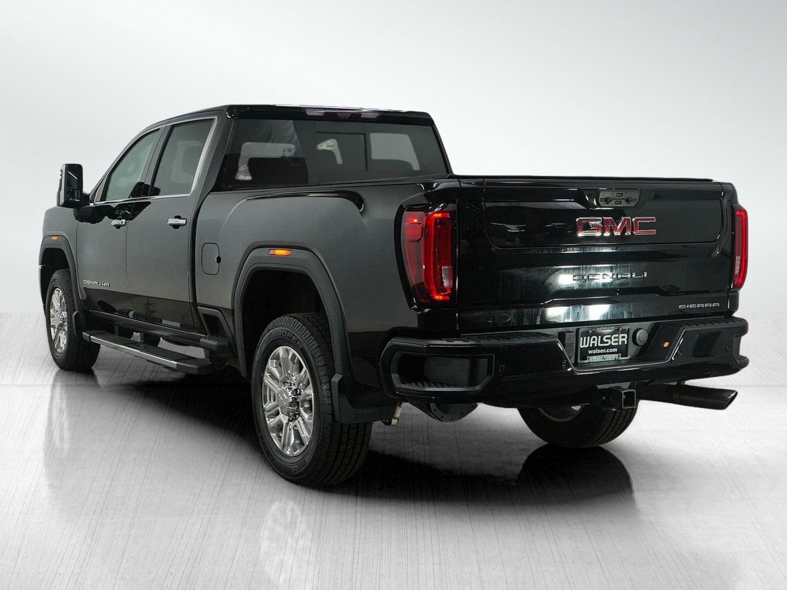 Used 2021 GMC Sierra 2500 Denali w/ Denali Ultimate Package image 3
