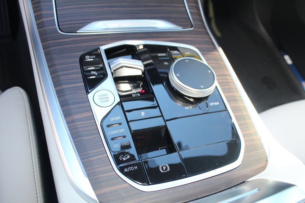 New 2026 BMW X5 xDrive40i AWD/4WD image 13