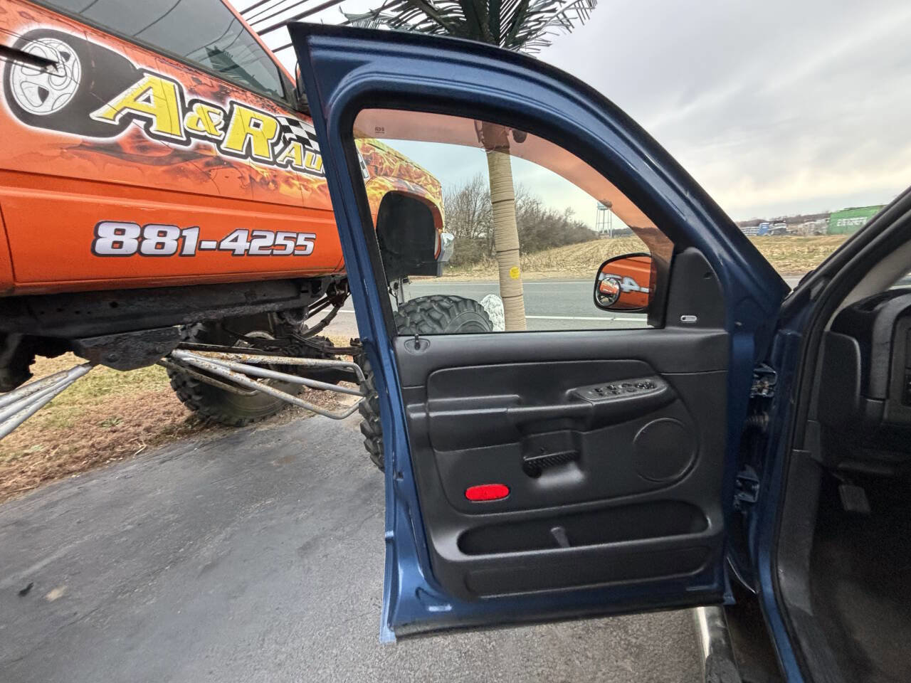 Used 2003 Dodge Ram 1500 Truck SLT image 17