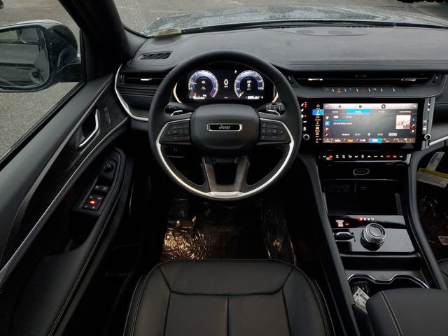 New 2026 Jeep Grand Cherokee Limited AWD/4WD image 18