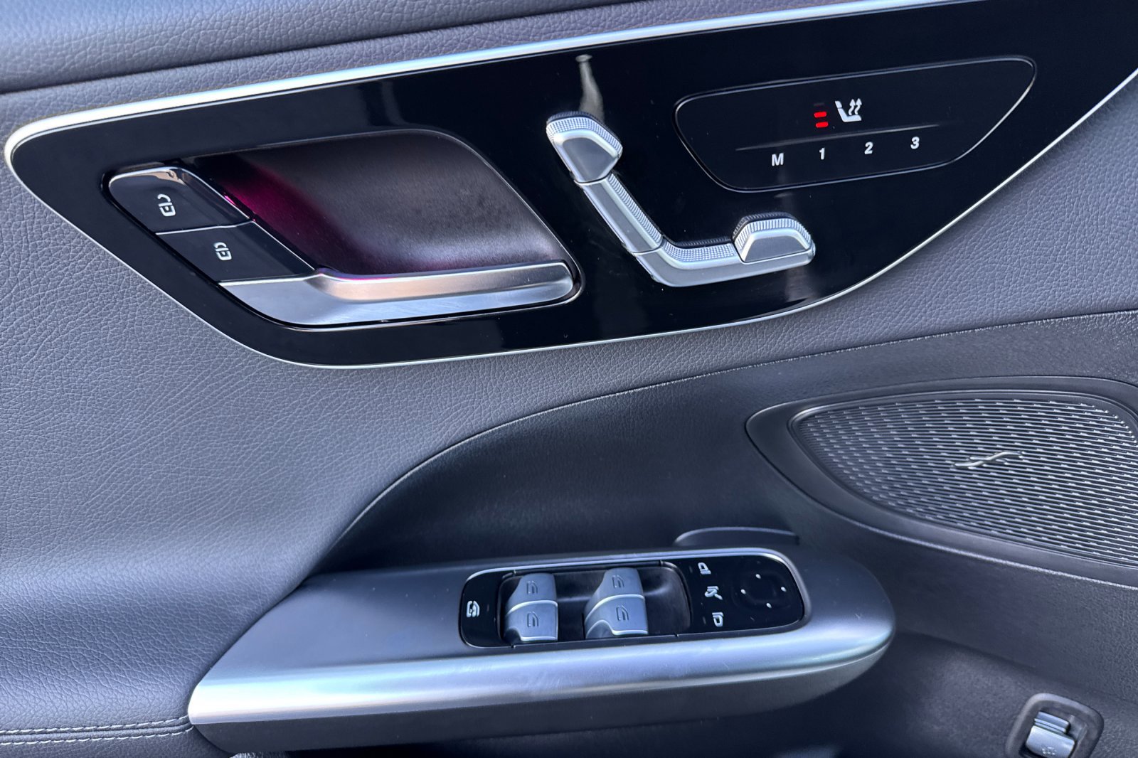 Certified 2025 Mercedes-Benz C 300 Sedan image 11