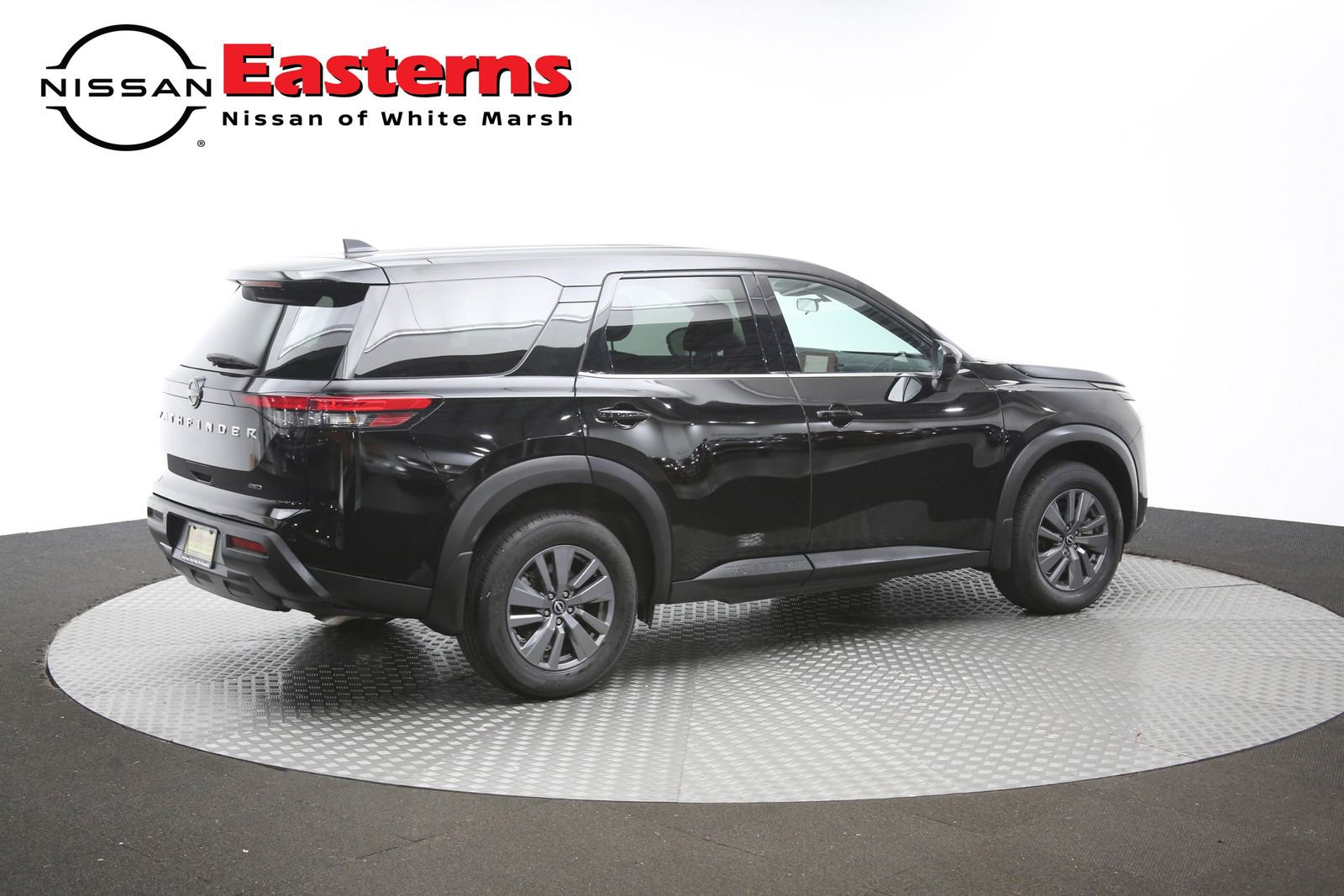 Used 2024 Nissan Pathfinder S AWD/4WD image 41