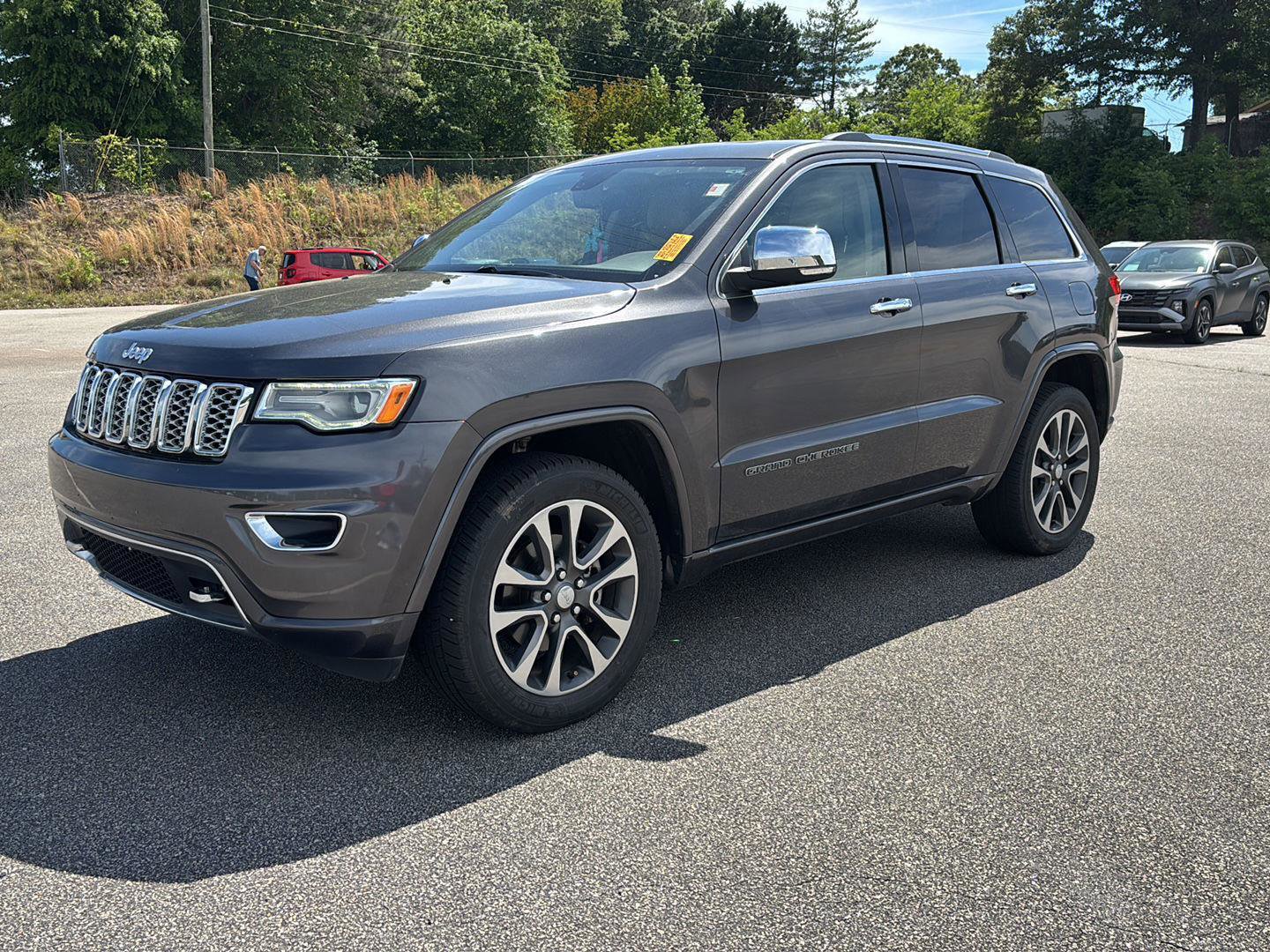Used 2017 Jeep Grand Cherokee Overland AWD/4WD image 1