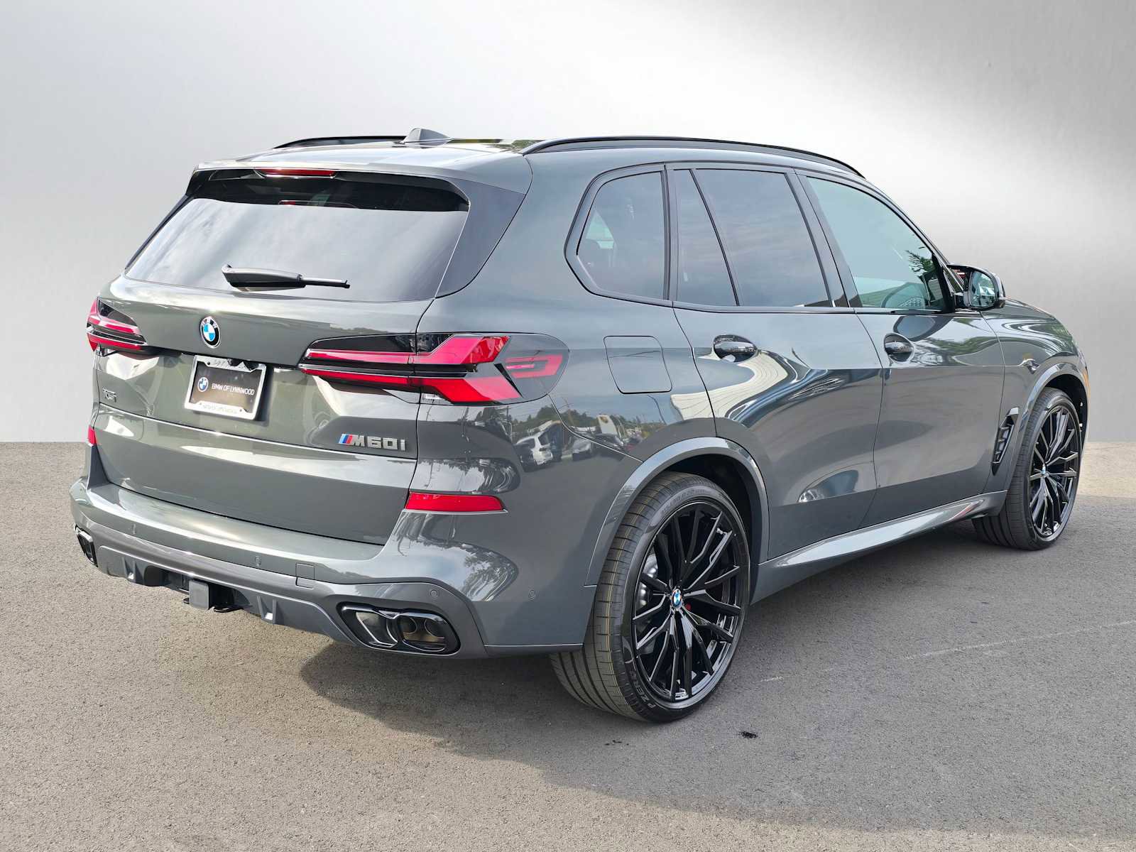 New 2026 BMW X5 M60i image 33