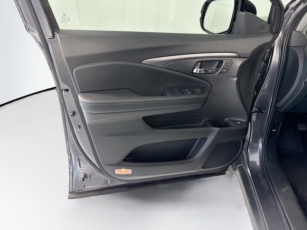 Used 2023 Honda Ridgeline RTL-E image 25