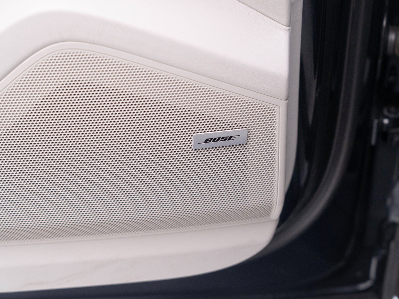 Certified 2022 Porsche Cayenne S Platinum image 23