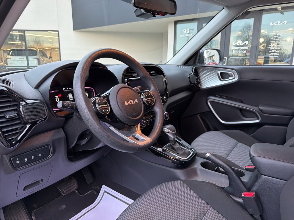 Certified 2023 Kia Soul S image 31