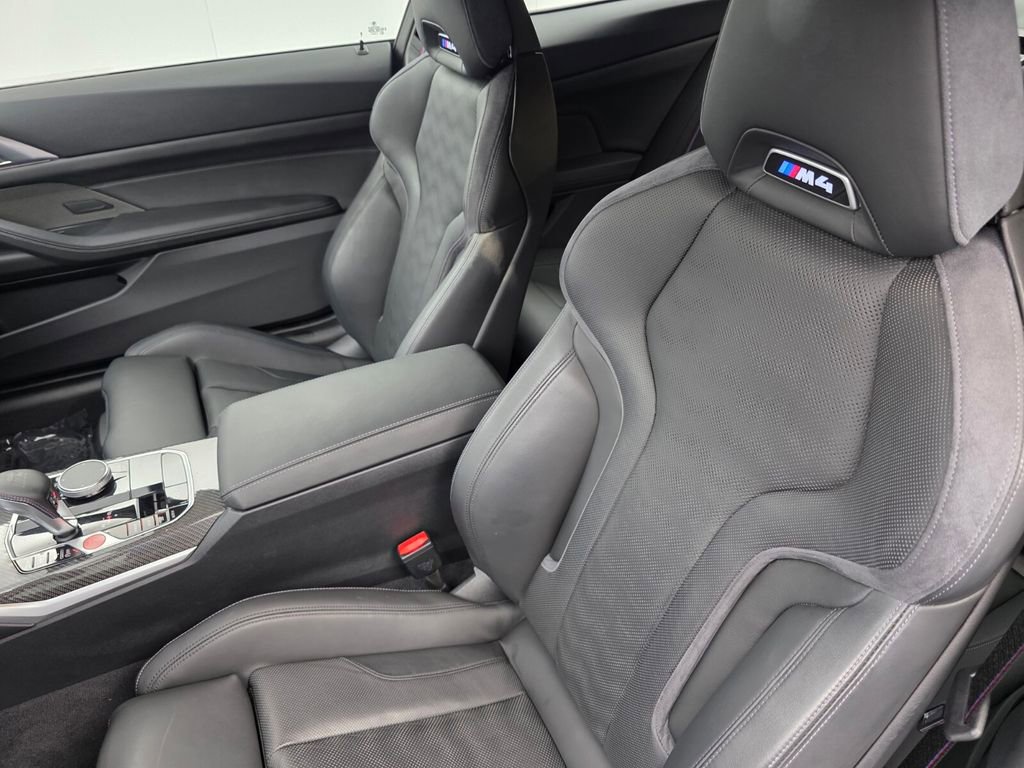 Used 2024 BMW M4 Competition w/ Executive Package image 11