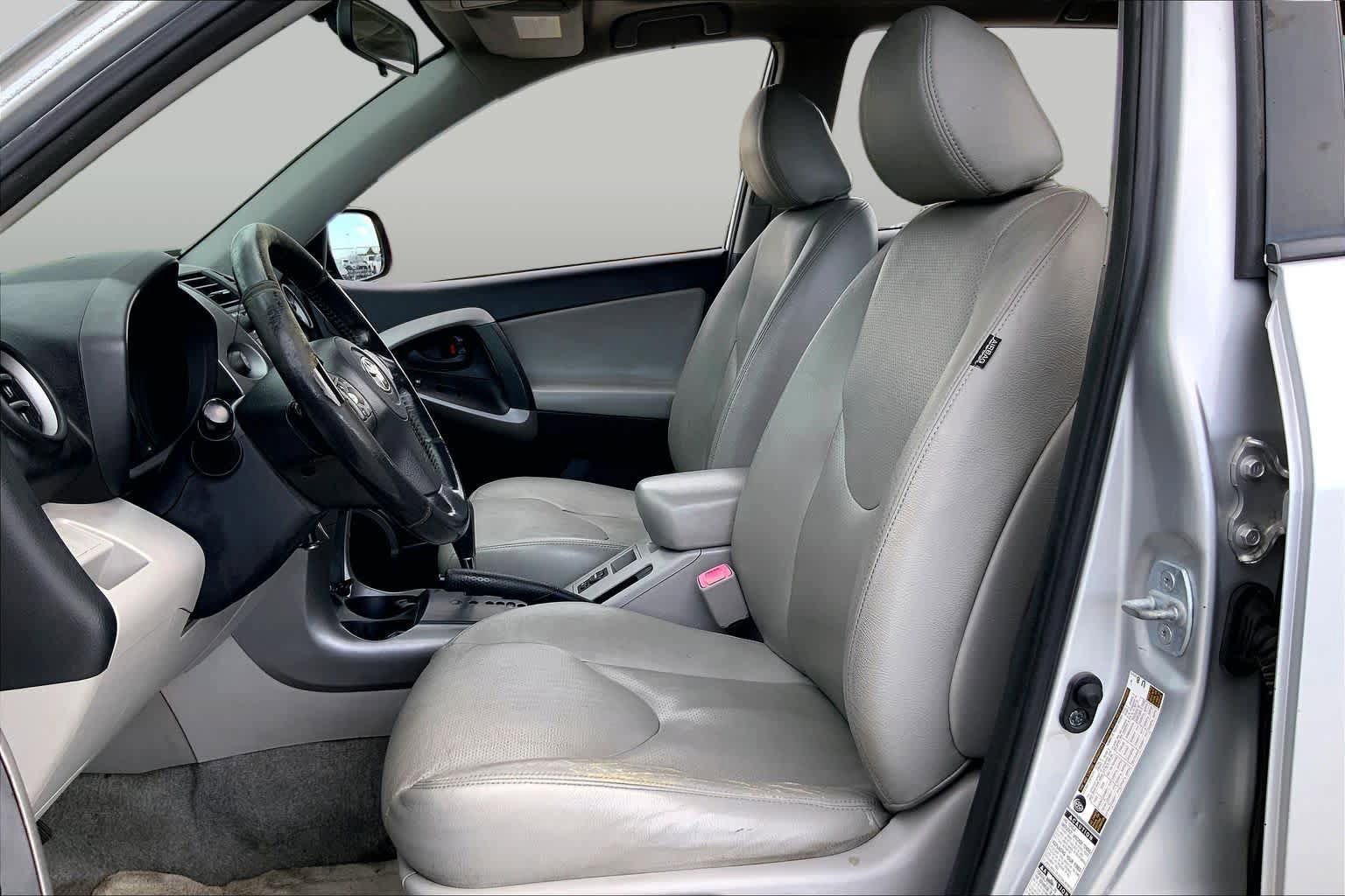 Used 2007 Toyota RAV4 Limited AWD/4WD image 7