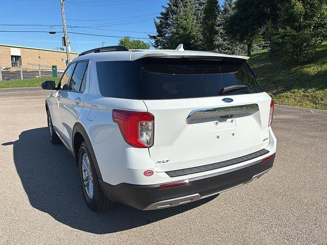 Certified 2023 Ford Explorer XLT w/ Equipment Group 202A AWD/4WD image 2