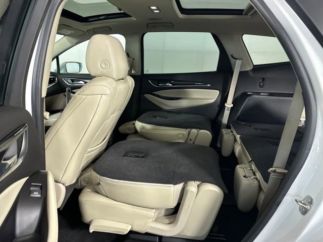 Used 2018 Buick Enclave Essence image 25