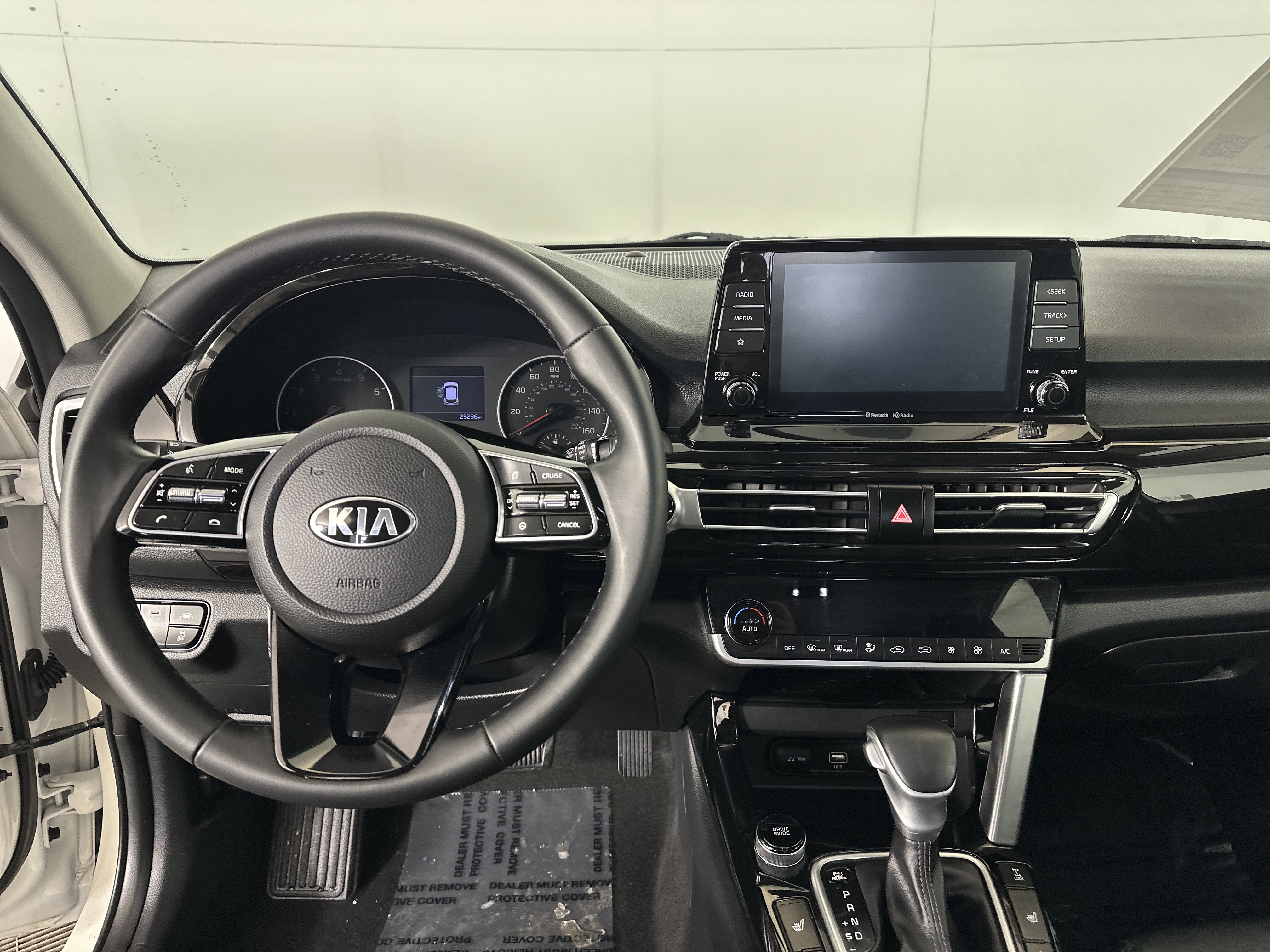 Certified 2021 Kia Seltos EX image 3