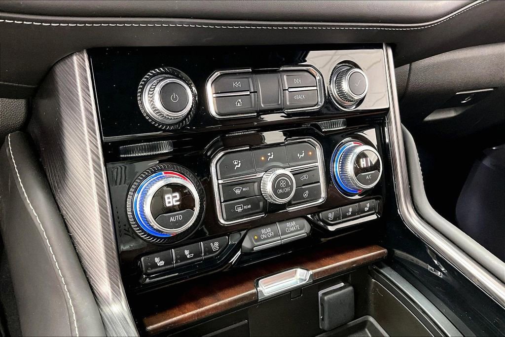 Used 2023 GMC Yukon Denali Ultimate image 32