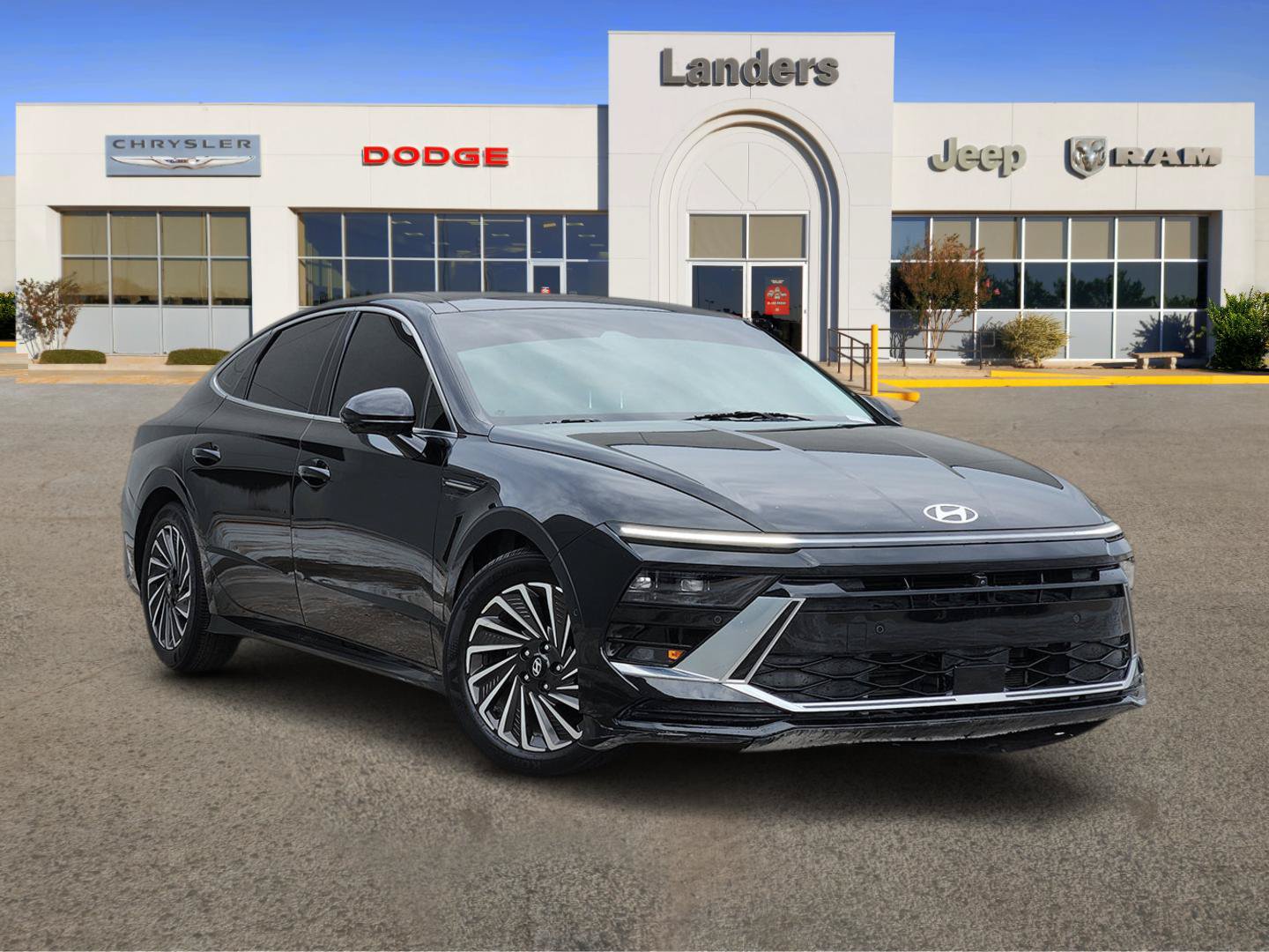 Used 2024 Hyundai Sonata Limited FWD image 1