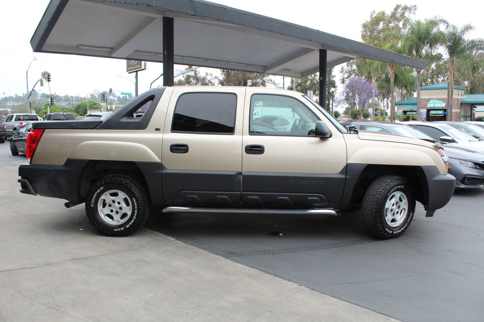 Used 2006 Chevrolet Avalanche LS w/ Preferred Equipment Group RWD image 6