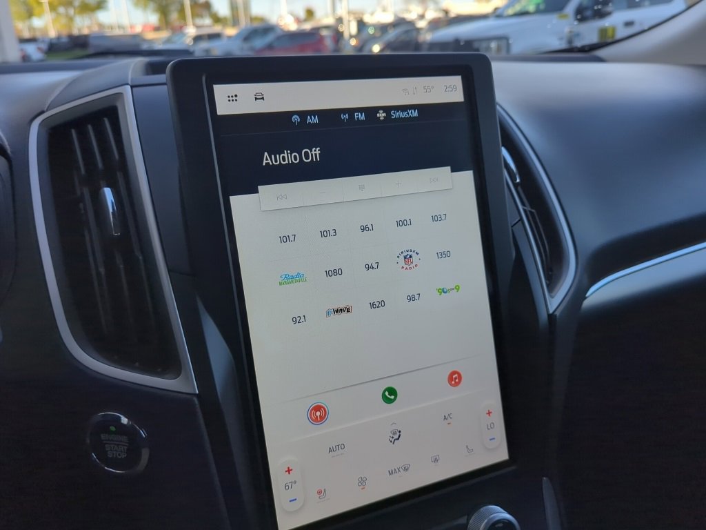 Used 2022 Ford Edge SEL w/ Convenience Package image 11