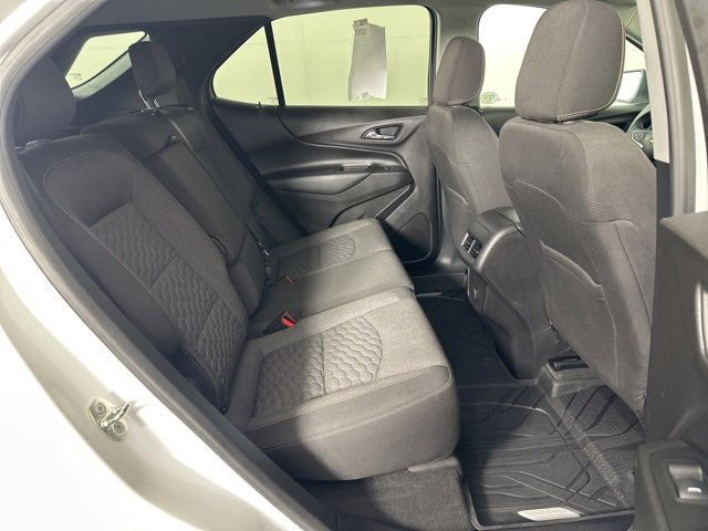 Used 2018 Chevrolet Equinox LT image 16