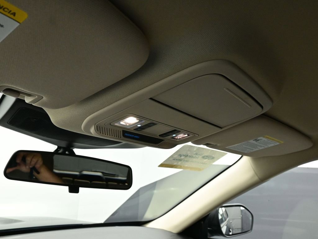 Certified 2022 Ford Explorer XLT w/ Class IV Trailer Tow Package image 19