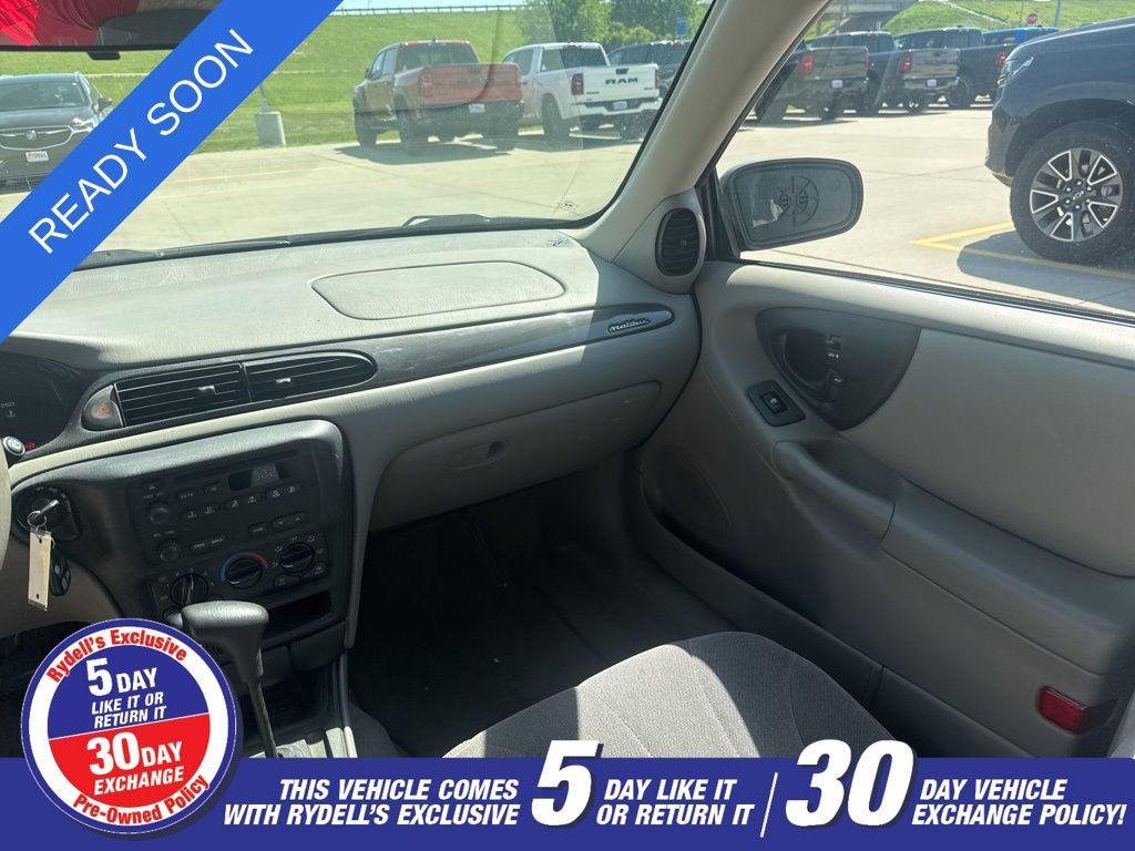 Used 2003 Chevrolet Malibu V6 w/ Preferred Equipment Group 1 FWD image 15