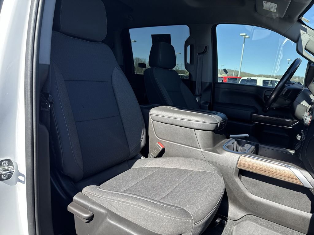 Used 2022 Chevrolet Silverado 2500 LT w/ Convenience Package image 23