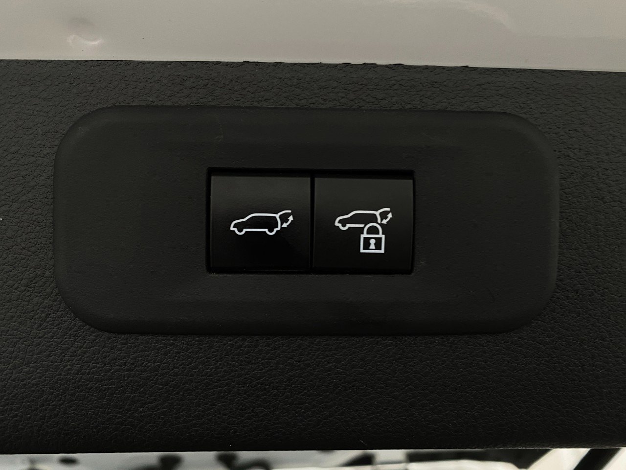 Used 2024 Lexus TX 500h AWD image 8