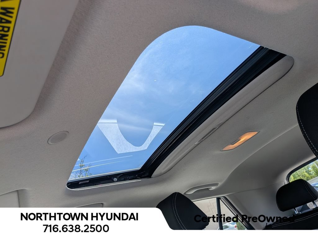 Certified 2023 Hyundai Venue SEL w/ Cargo Package FWD image 9