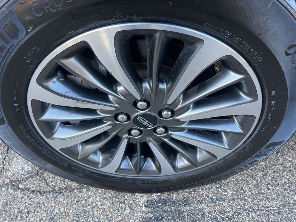 Used 2022 Lincoln Nautilus Reserve image 44