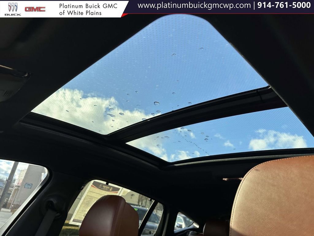 Used 2022 BMW X6 M50i w/ Executive Package image 25