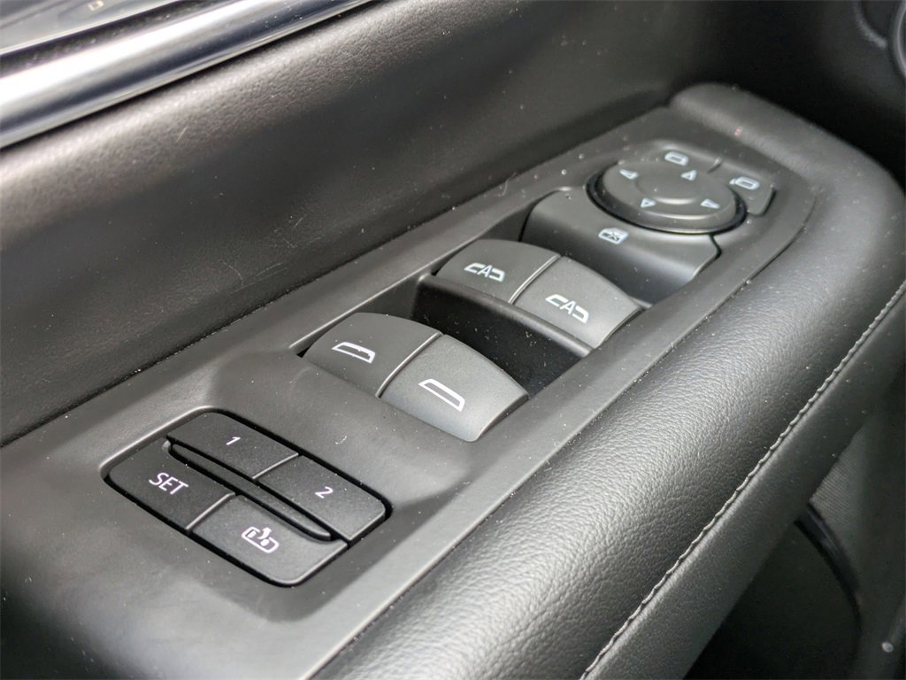 Used 2023 Chevrolet Tahoe LT image 32