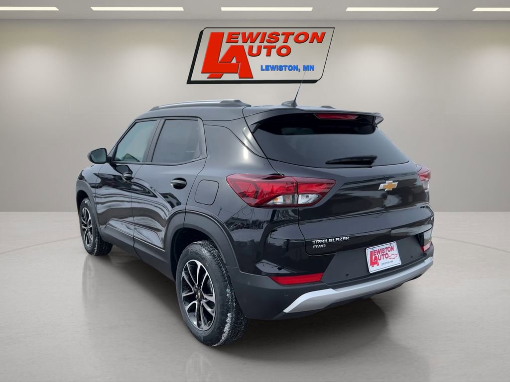 New 2026 Chevrolet TrailBlazer LT AWD/4WD image 3
