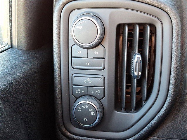 Certified 2026 Chevrolet Silverado 2500 W/T image 19