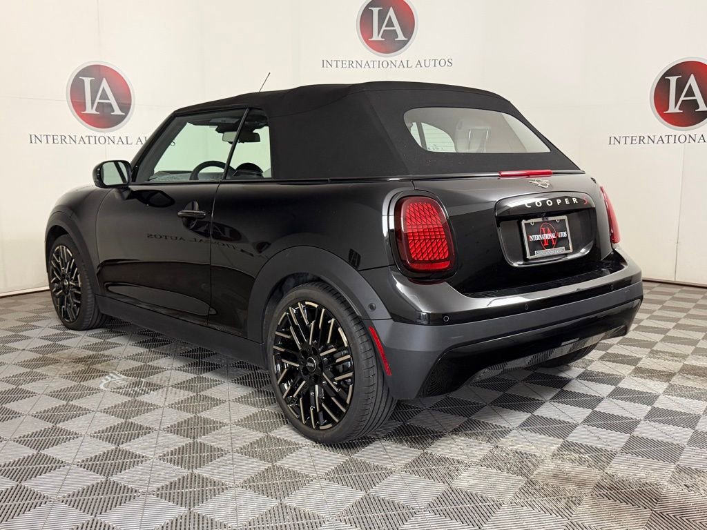 Used 2025 MINI Cooper S FWD image 7
