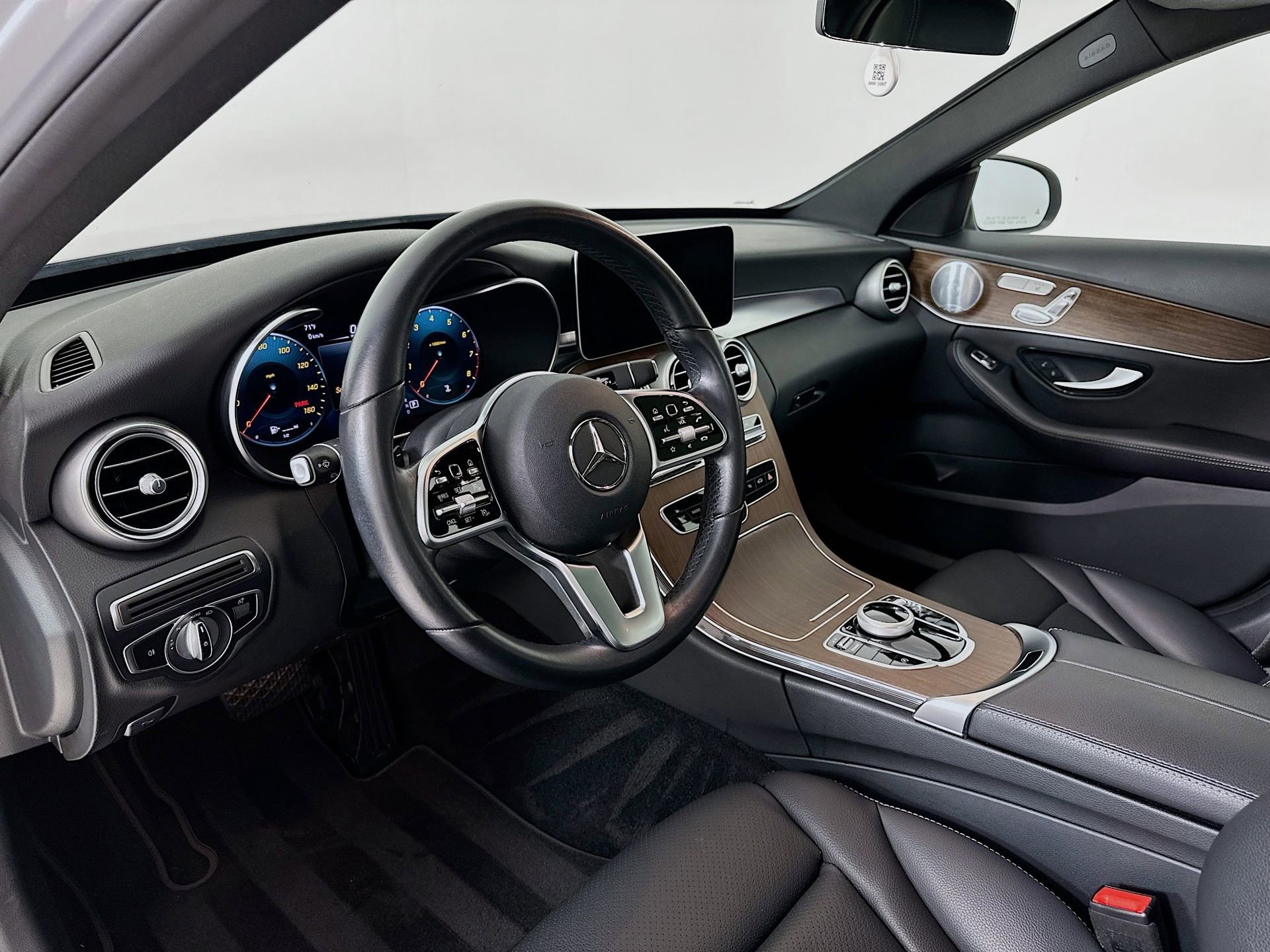 Used 2021 Mercedes-Benz C 300 Sedan image 10