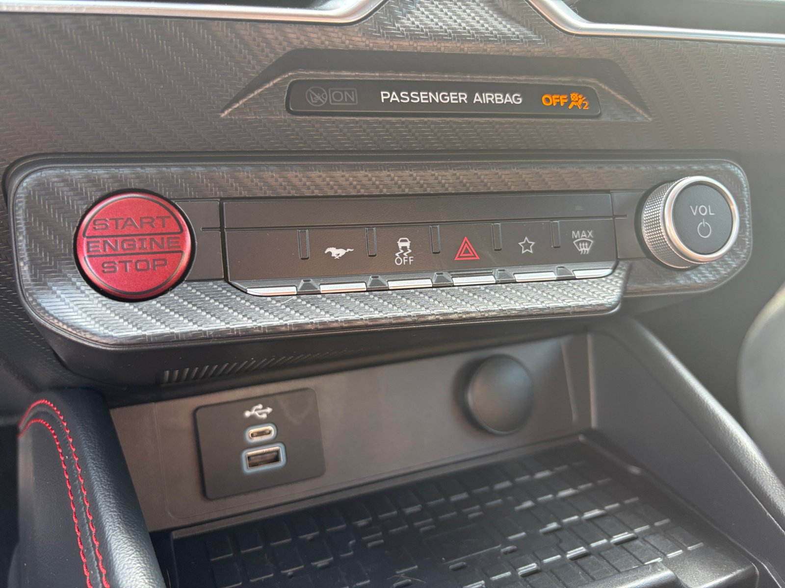 Used 2024 Ford Mustang GT Premium RWD image 19