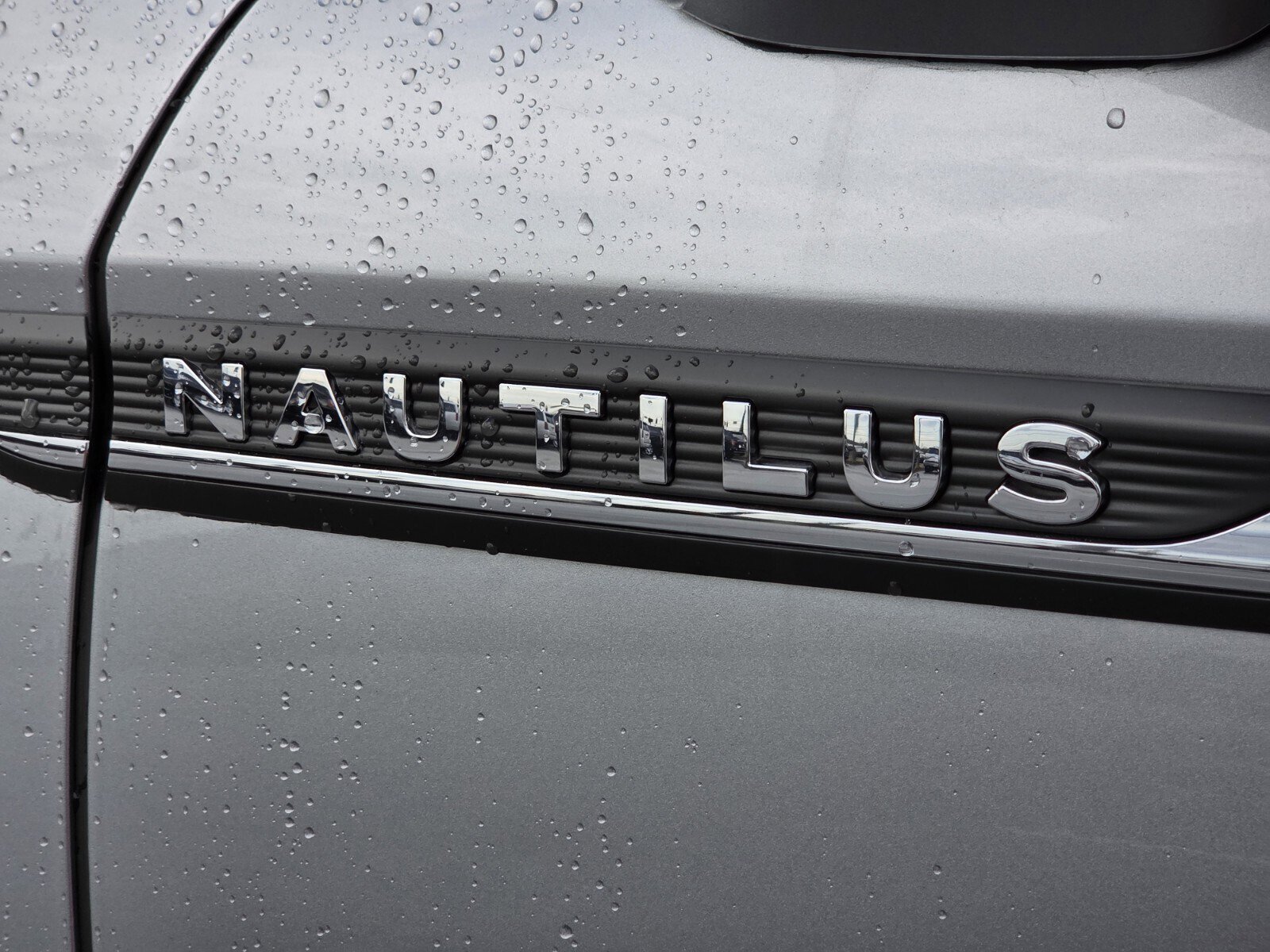 Used 2023 Lincoln Nautilus FWD w/ Premium Package image 35