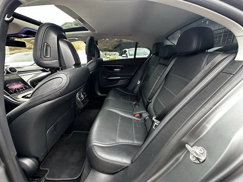 Used 2022 Mercedes-Benz C 300 Sedan image 29