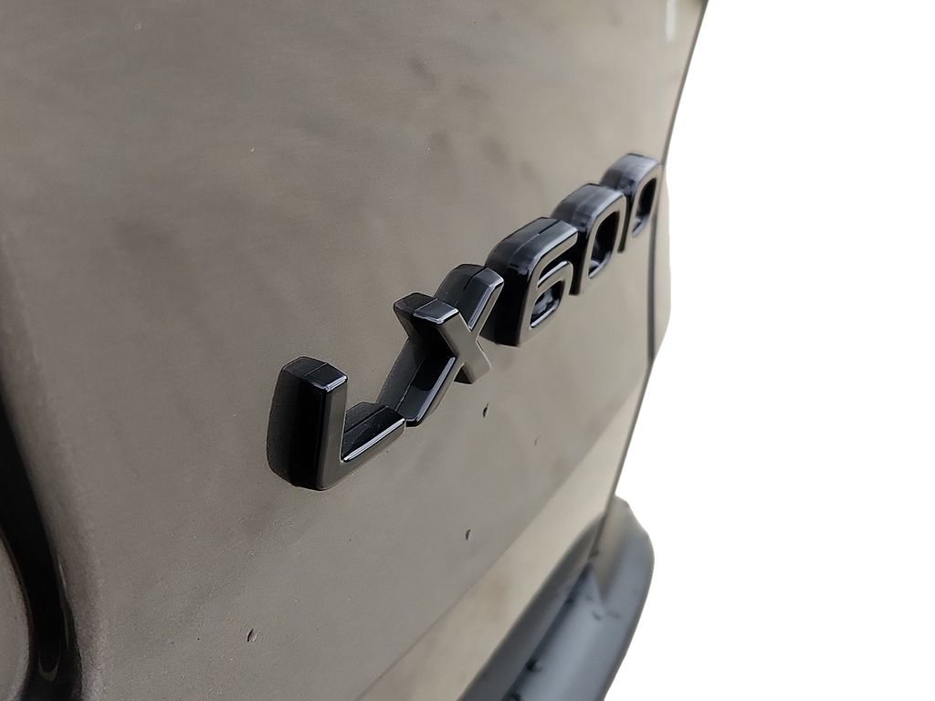 Used 2025 Lexus LX 600 4WD w/ Luxury Package image 30
