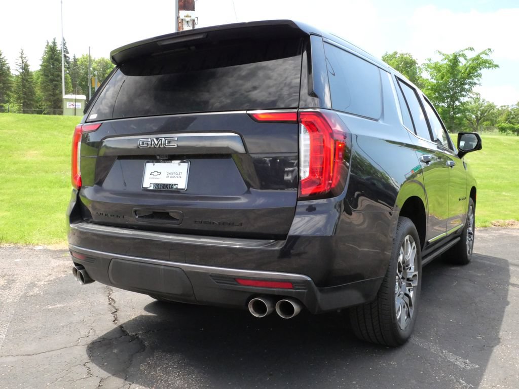 Used 2024 GMC Yukon Denali Ultimate AWD/4WD image 7