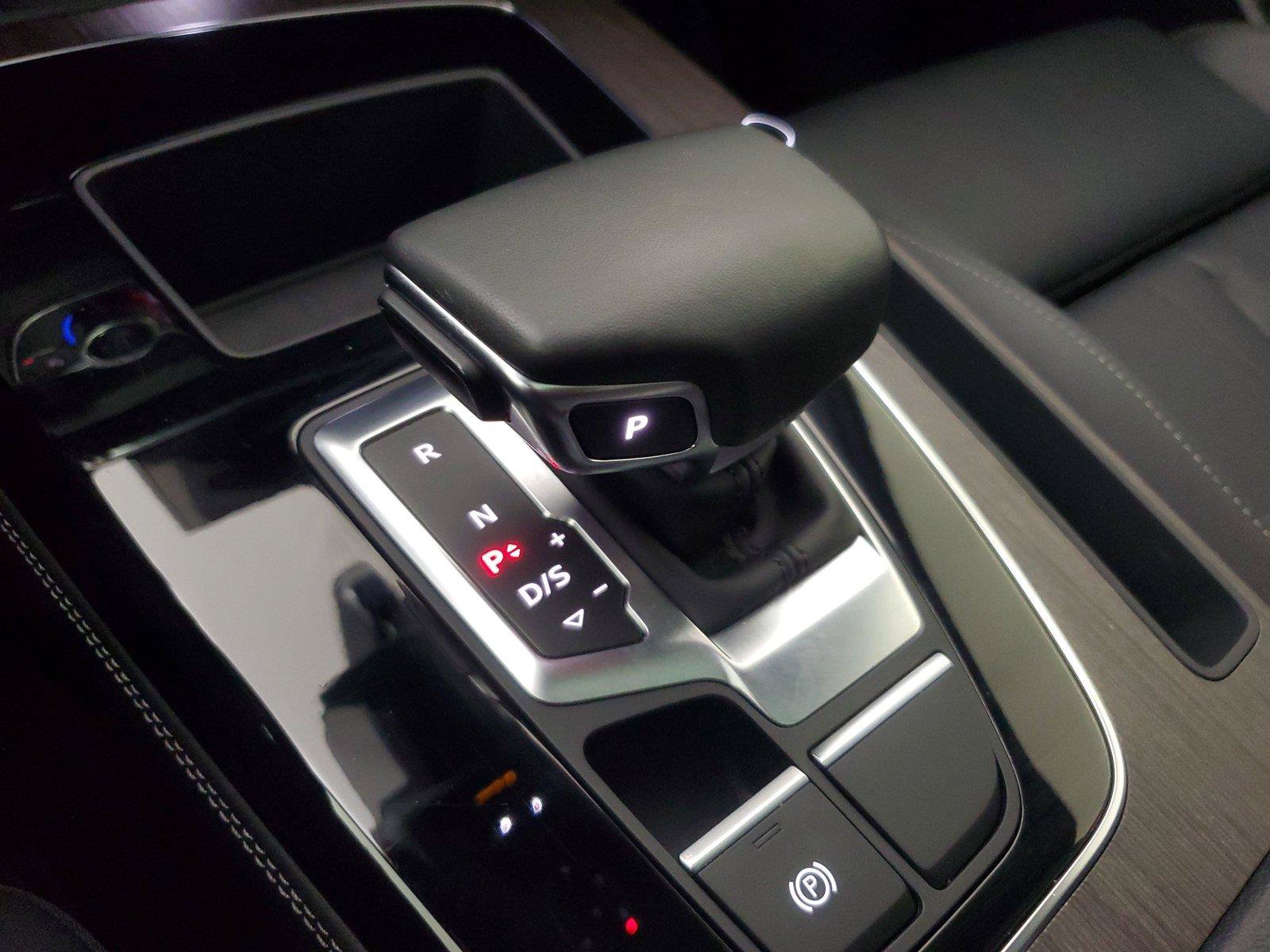 Used 2022 Audi Q5 2.0T Premium Plus AWD/4WD image 32