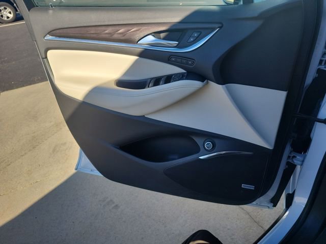 Used 2023 Buick Enclave Avenir w/ Avenir Technology Package image 10