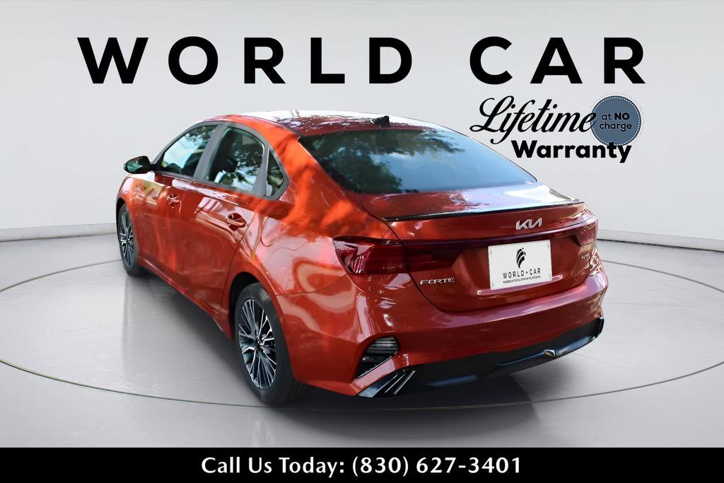 Used 2023 Kia Forte GT-Line w/ GT-Line Premium Package FWD image 5