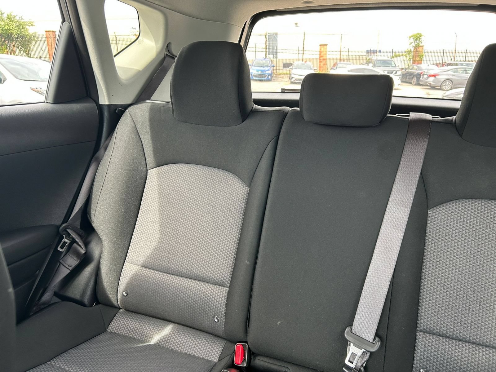 Used 2025 Kia Soul LX w/ LX Technology Package FWD image 33