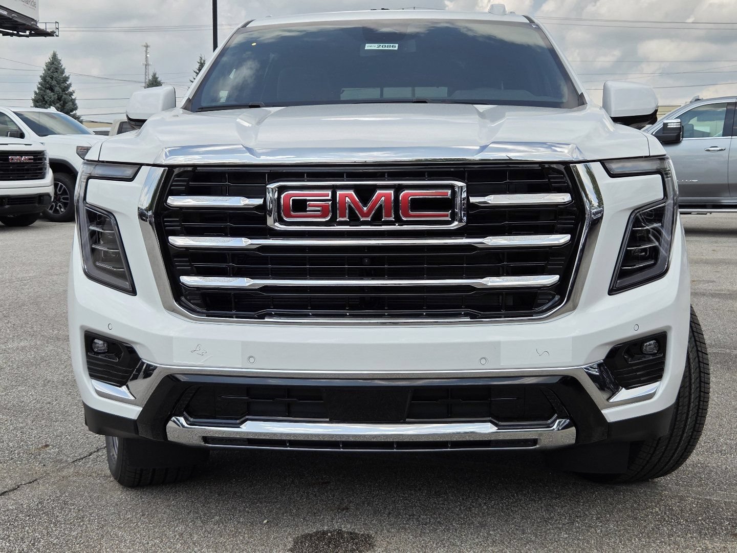 New 2026 GMC Yukon XL Elevation w/ LPO, Elevation Black Package AWD/4WD image 14