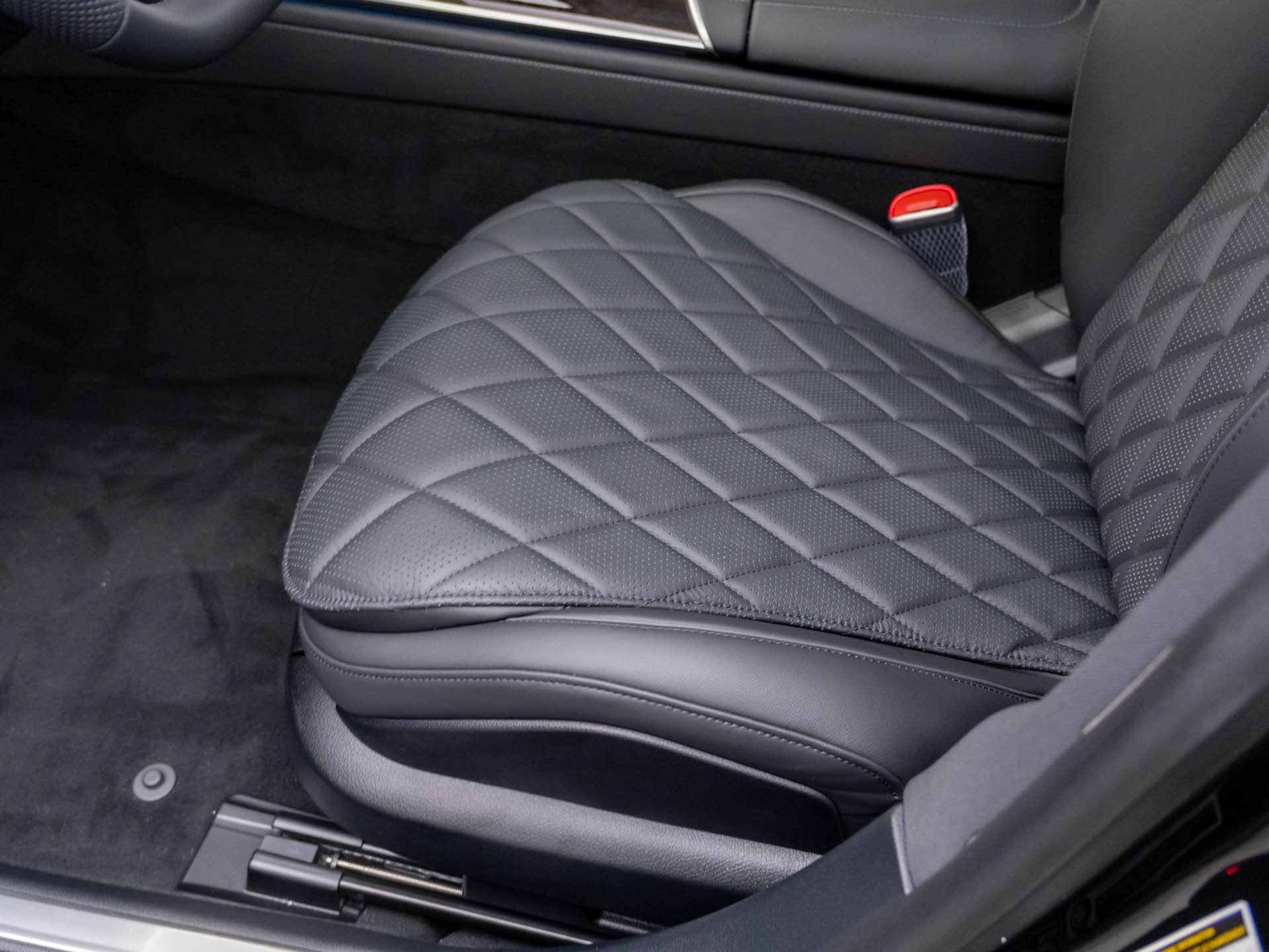 New 2027 Mercedes-Benz S 580 4MATIC Sedan image 15