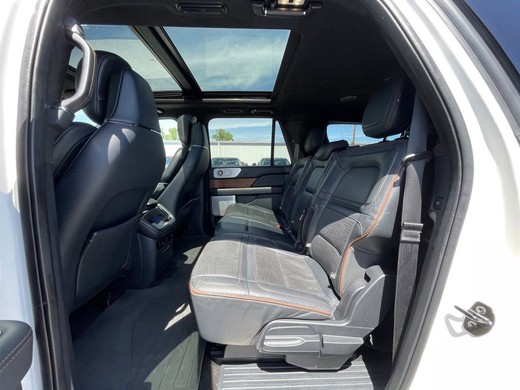 Used 2022 Lincoln Navigator L Black Label AWD/4WD image 21