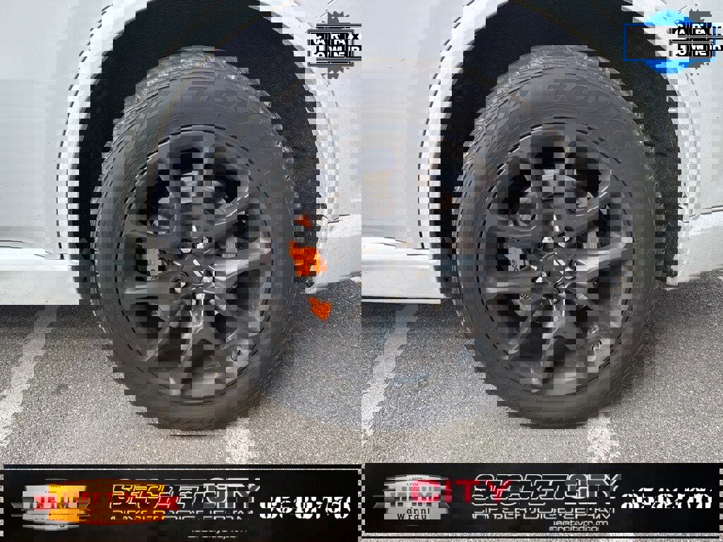 Used 2023 Dodge Durango R/T w/ Hemi Orange Plus Package image 22